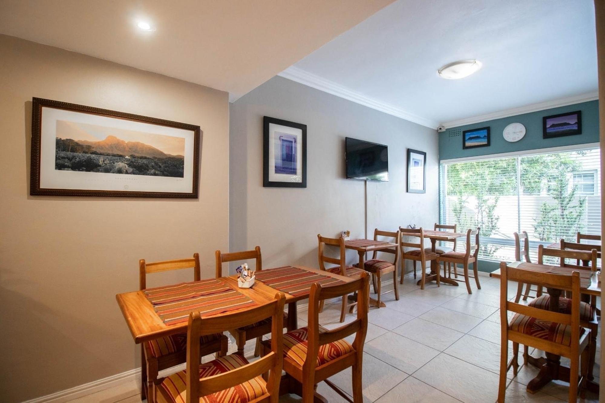Spring Tide Inn By Ctha Cape Town Exterior foto