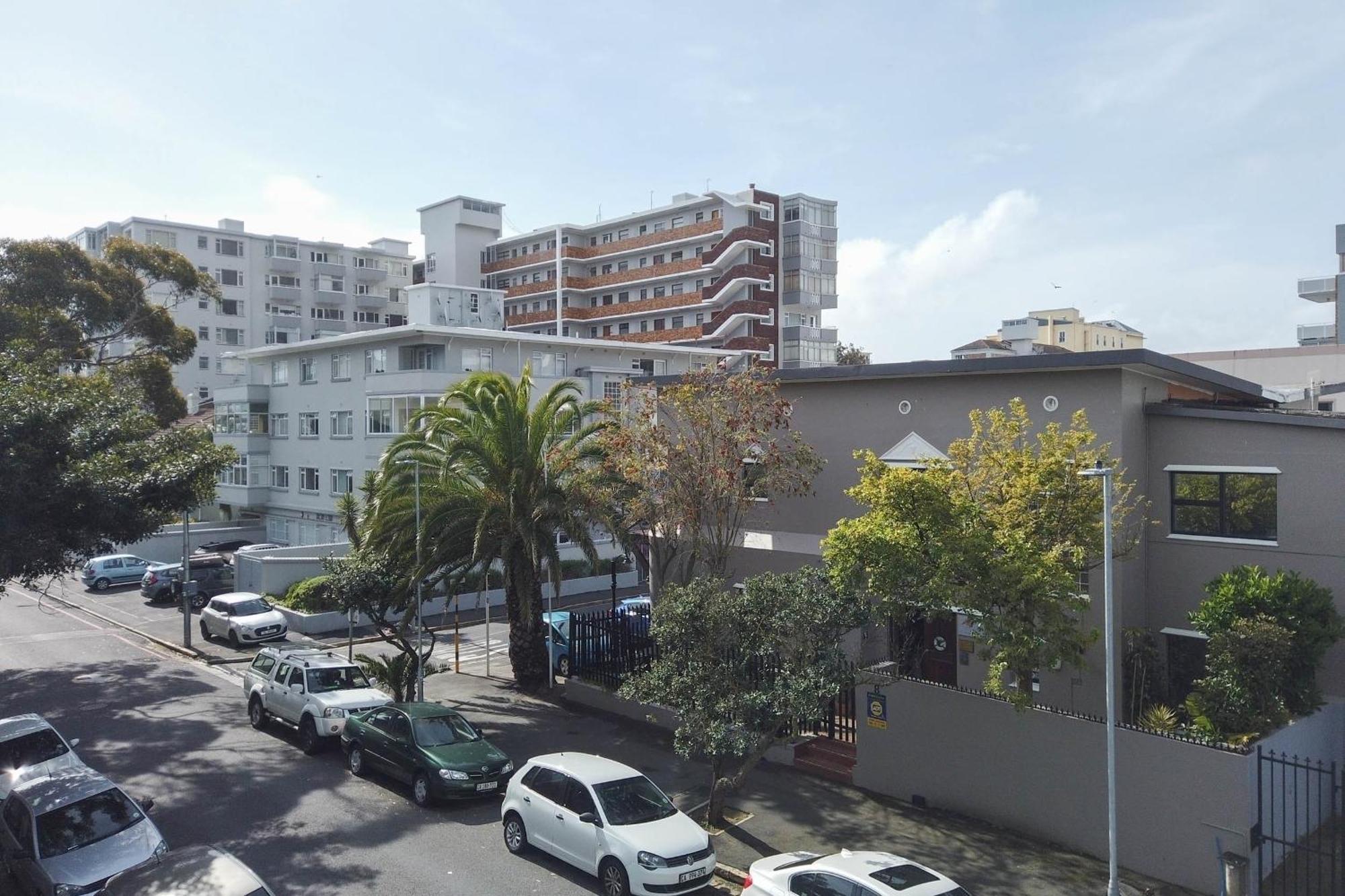 Spring Tide Inn By Ctha Cape Town Exterior foto