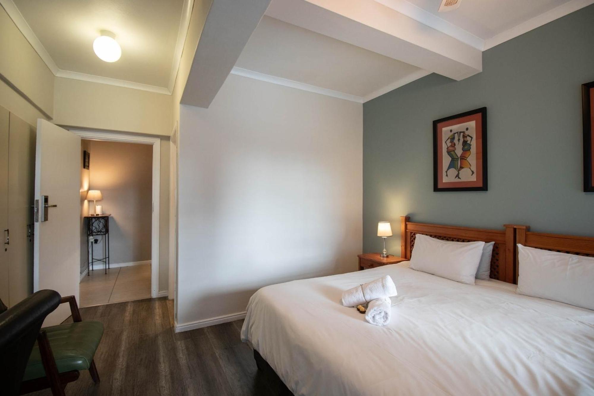 Spring Tide Inn By Ctha Cape Town Exterior foto
