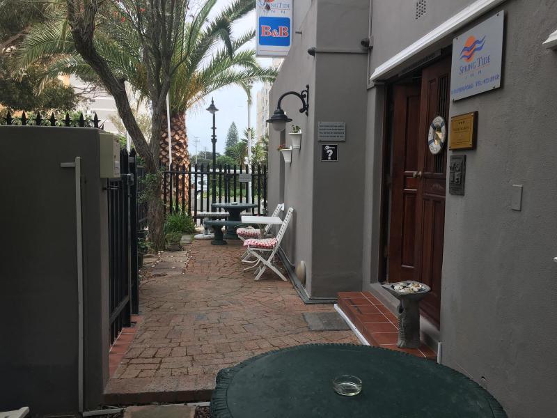Spring Tide Inn By Ctha Cape Town Exterior foto